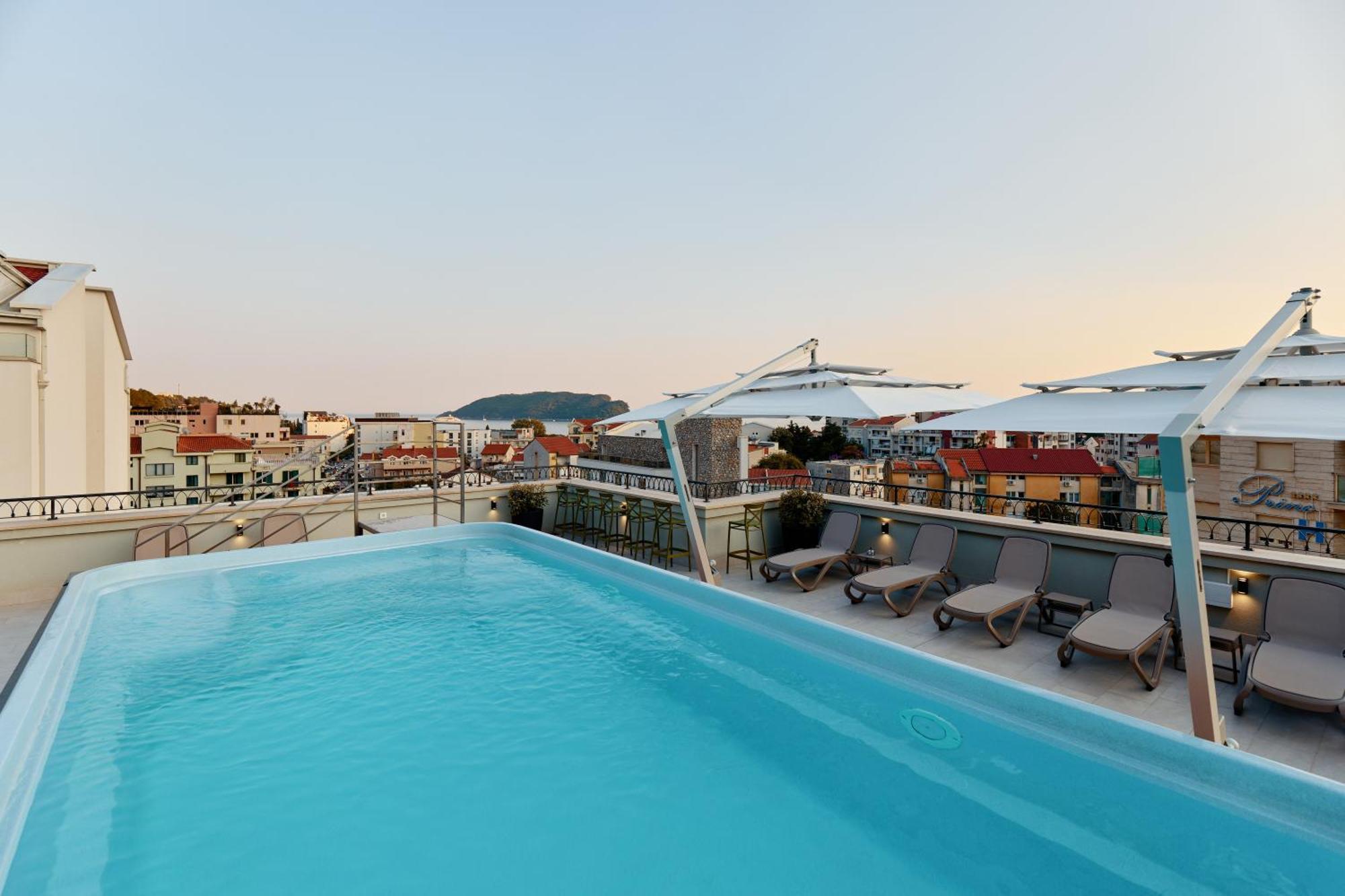 Hotel Diplomat By Aycon Budva Bagian luar foto