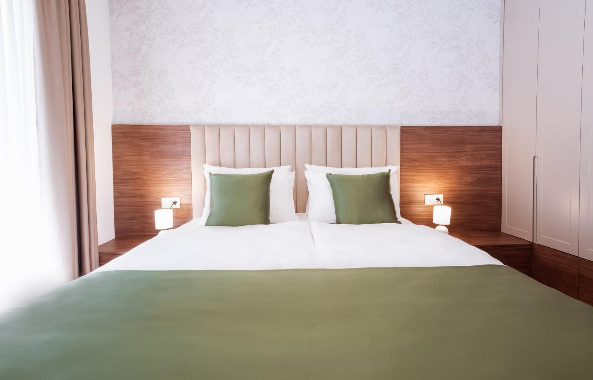 Hotel Diplomat By Aycon Budva Bagian luar foto